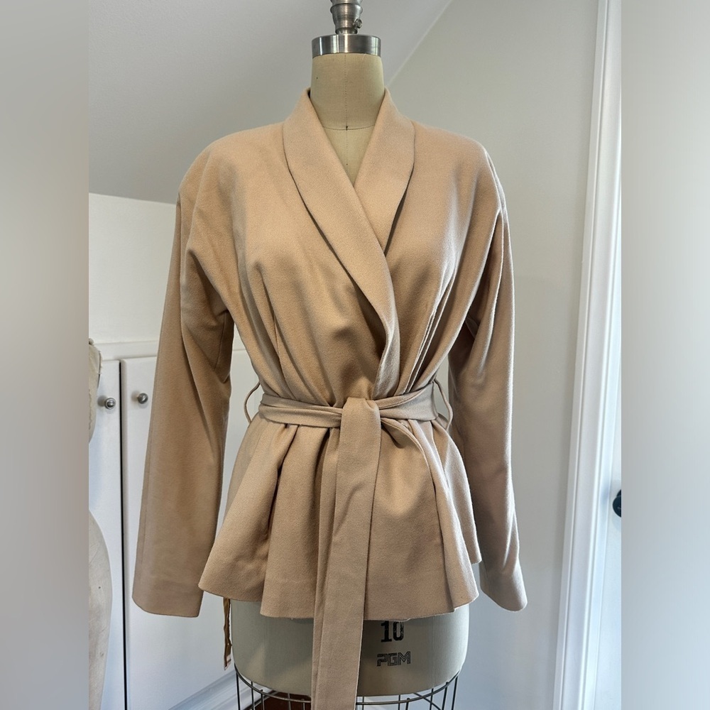 Custom made ladies 90s beige wool suit. Vintage